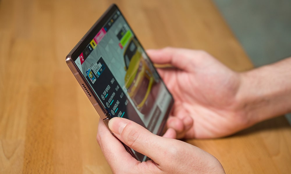 Đánh giá Galaxy Z Fold 2 5G: Cao cấp và ấn tượng đến từng chi tiết